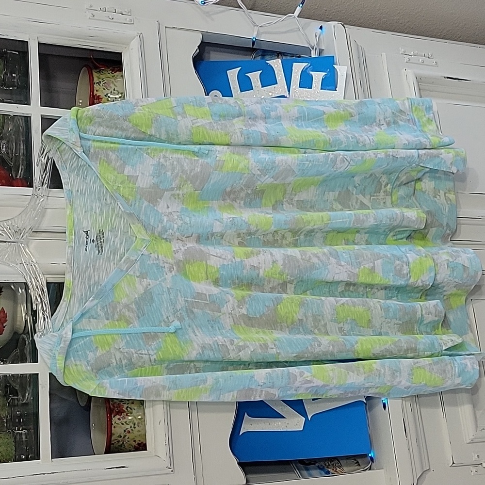 Exertek  tshirt with hoodie